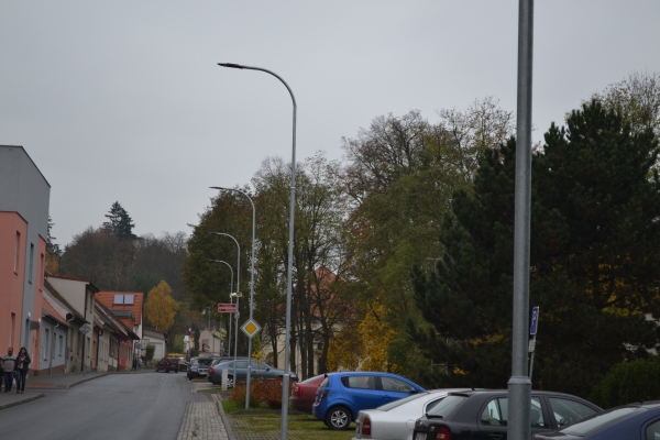 Veřejné osvětlení V. Nezvala